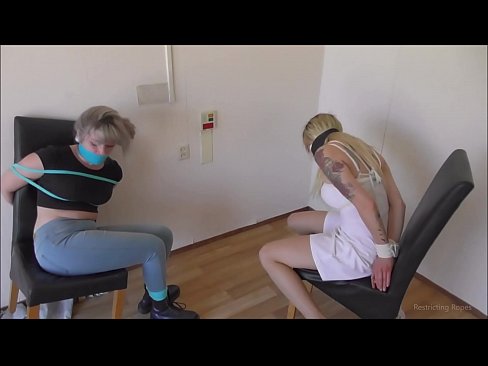 ❤️ معتاد / بسته و دهان بسته / دختر در پریشانی ❤❌ فیلم پورنو در ما fa.redporn-tv.ru ❤